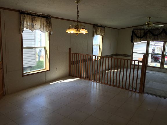 4th image of 1515 N Lincoln Ave Unit 45