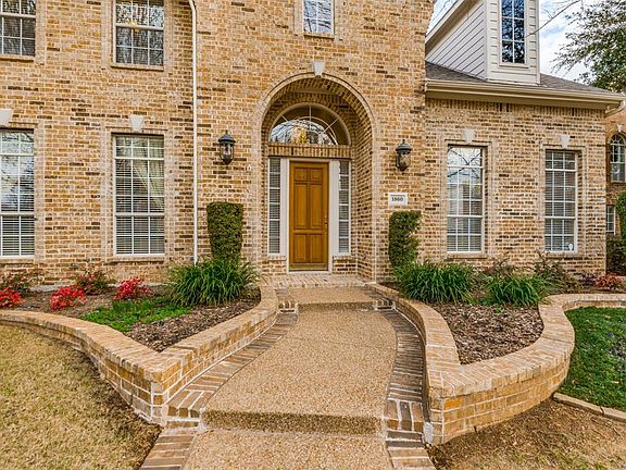 4th image of 1860 Darnell Cir