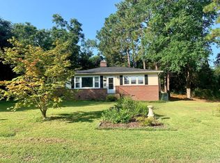 309 Juanita Ave, Hamlet, NC 28345