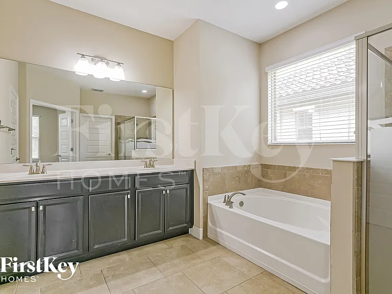 1651 Nina Dr — Photo 12