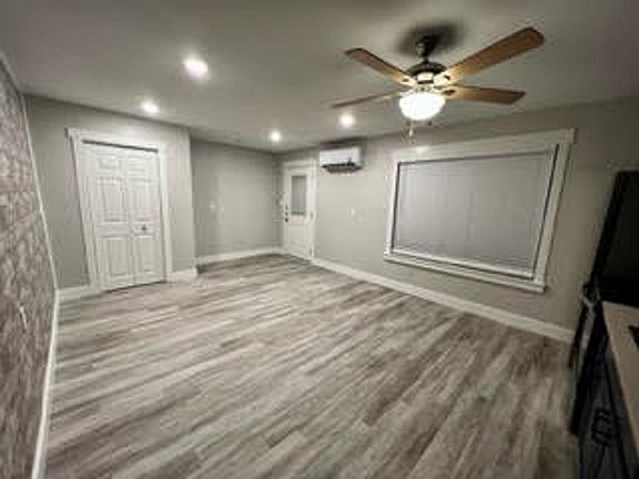5th image of 1520 D St #6