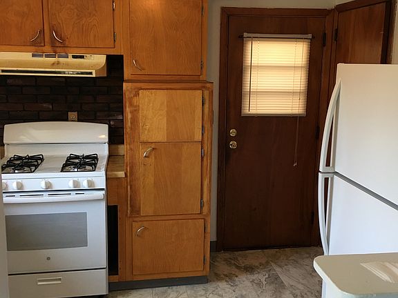 4th image of 3202 Orchard St