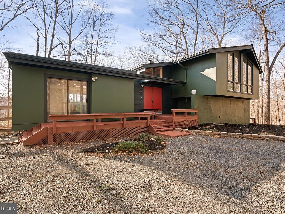 1st image of 6121 Occoquan Forest Dr