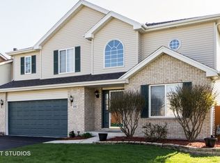 615 Superior Dr, Romeoville, IL 60446