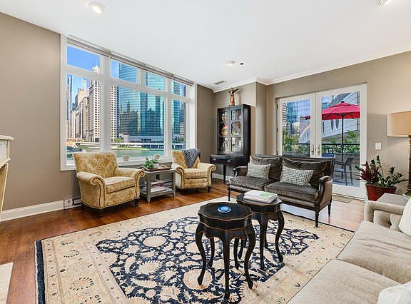 5th image of 333 N Canal St #104