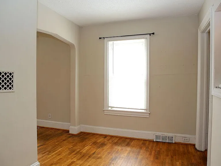2214 Walker Ave — Photo 12