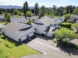 1425 Sabre Ct, Comox, BC V9M 2X2
