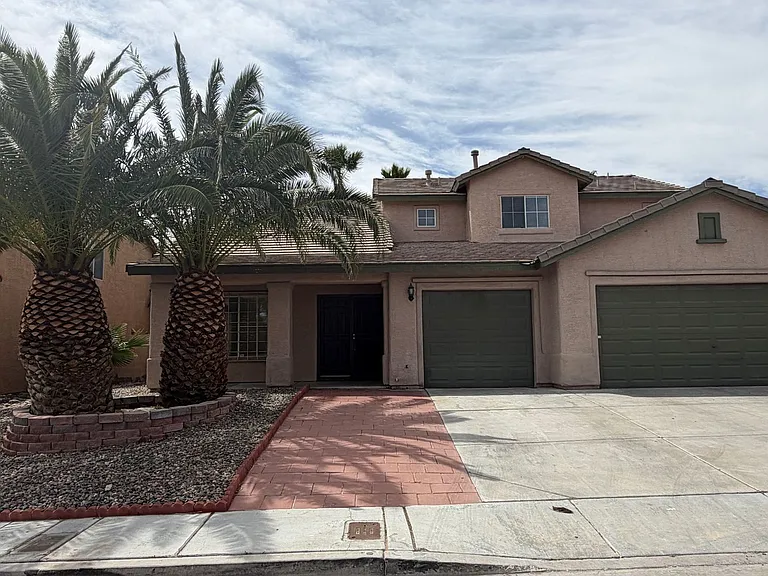 8101 Yellow Daisy Ave — Photo 2