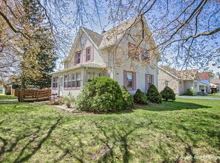 401 Blanchard St, Harvard, IL 60033