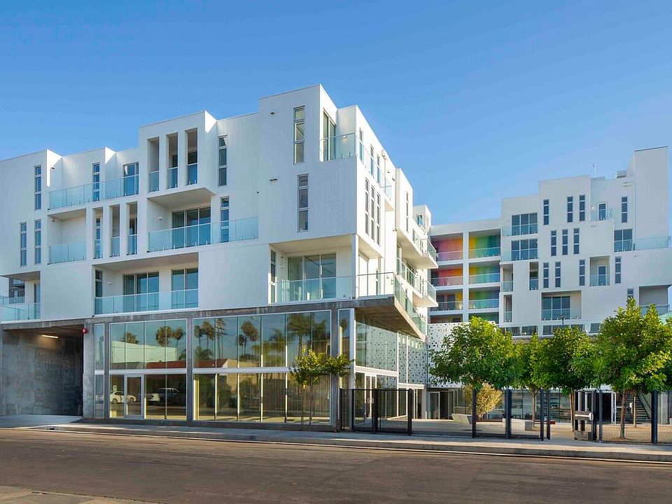 G8 Architectural Exterior