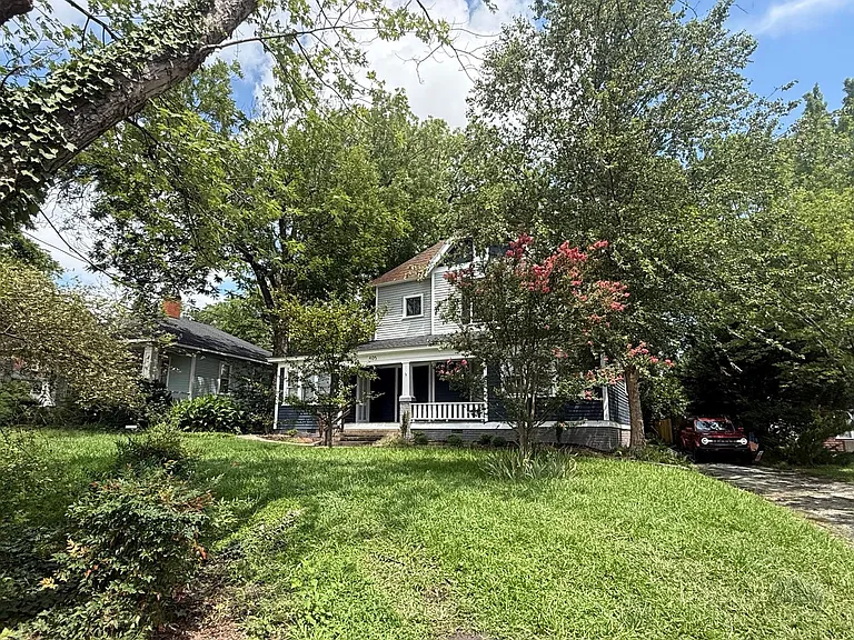 405 W Davis St #B — Photo 13