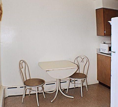 2nd image of 7612 York St APT B