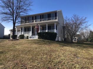9818 Gunston Hall Rd, Fredericksburg, VA 22408