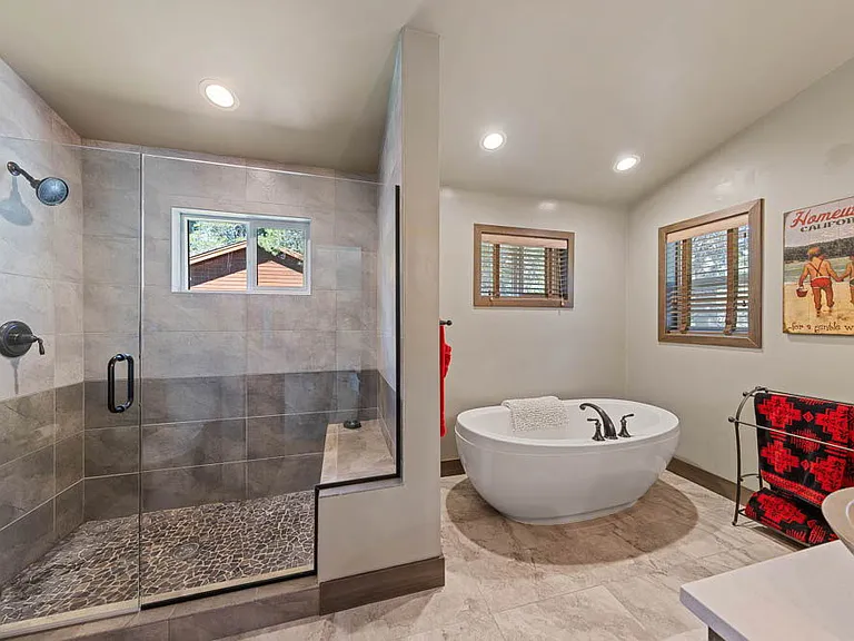 7026 Bellevue Ave — Photo 23