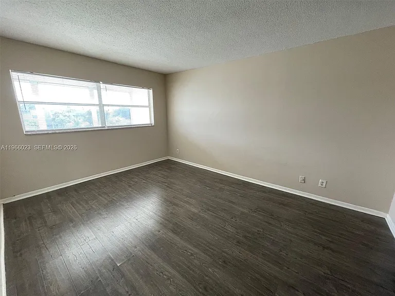 4700 Washington St #507 — Photo 8