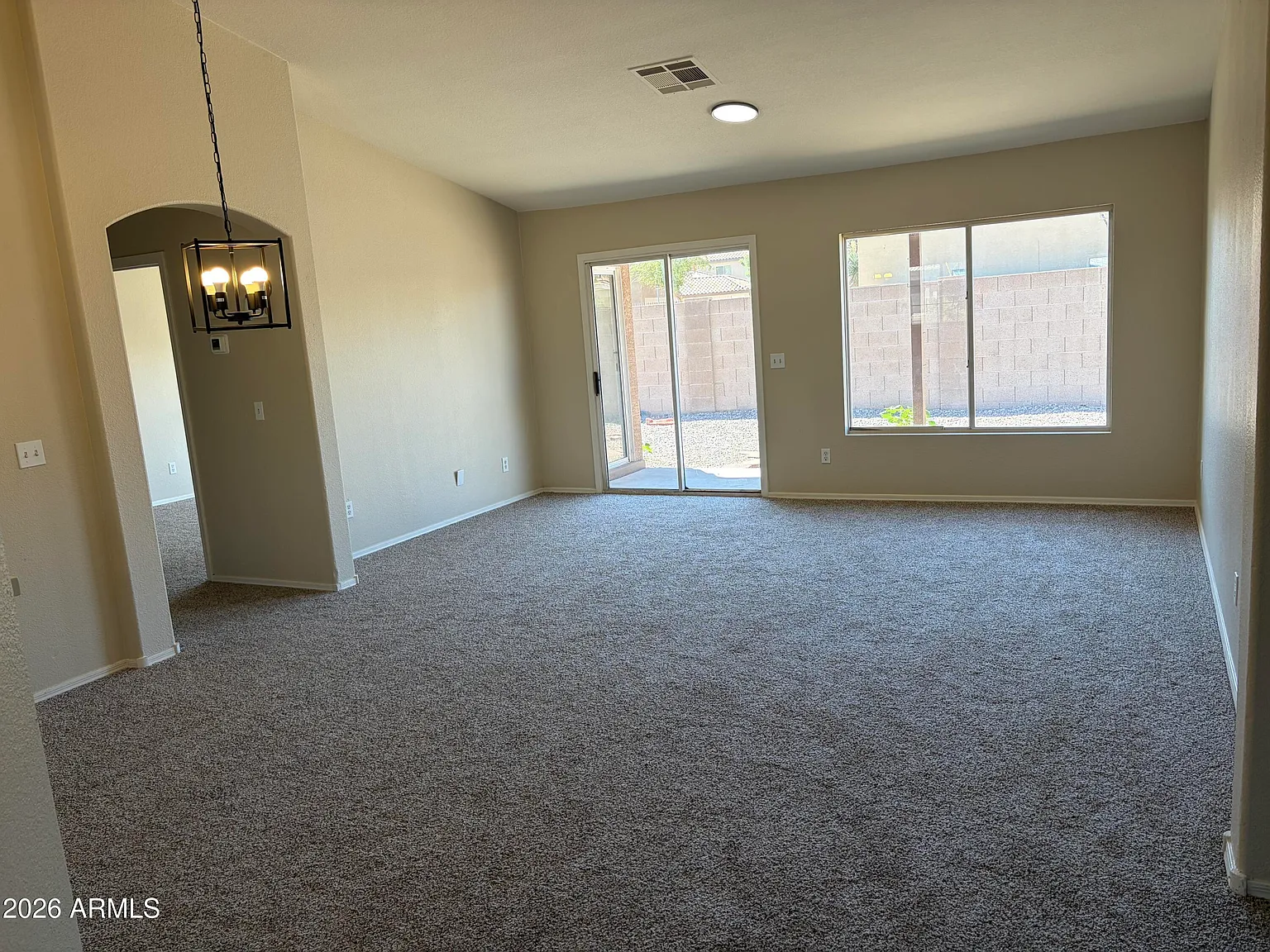 3 bed, 2.0 bath, 1399 sqft, $2,200 — Photo 4