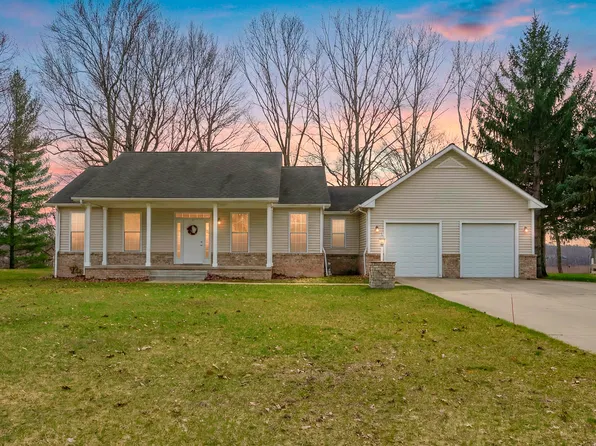 3220 Fairhaven Dr, Allegan, MI 49010