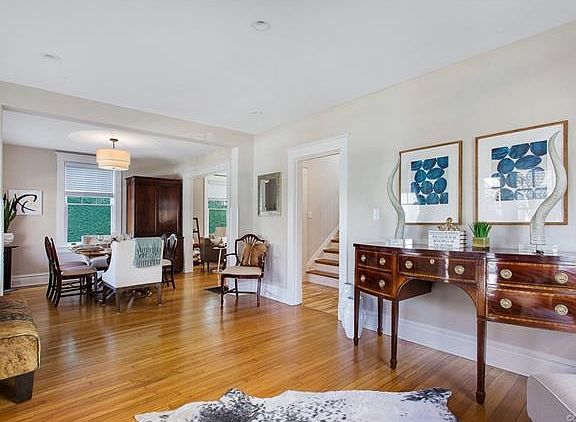 2nd image of 2712 Griffin Ave
