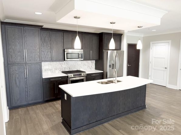 222 S Caldwell St UNIT 1801, Charlotte, NC 28202