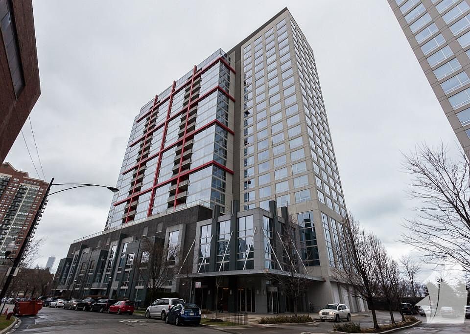 1st image of 1841 S Calumet Ave APT 1905A