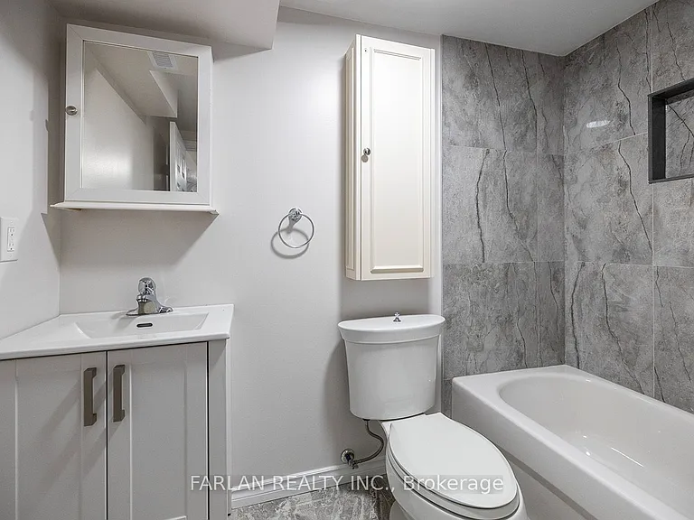 621 Gibbons St #1 — Photo 11