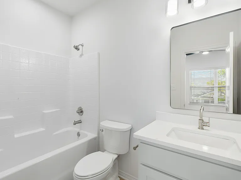 307 Sterling St #D — Photo 31