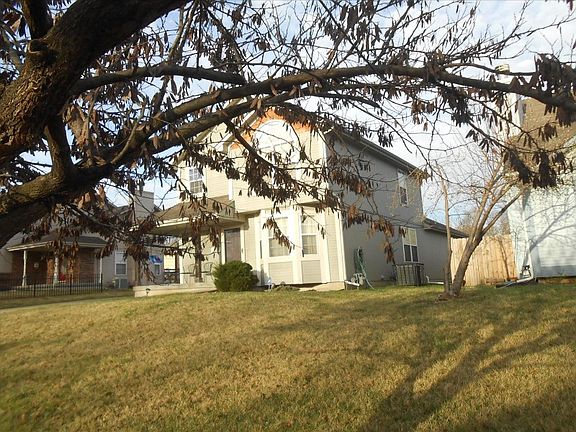 3rd image of 712 Ewing Ave