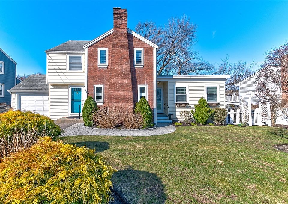 1st image of 865 E Squantum St