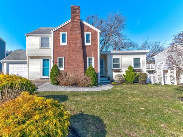 865 E Squantum St, Quincy, MA 02171