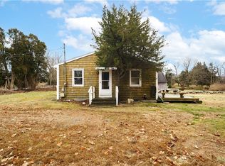 105 Gooseberry Rd, South Kingstown, RI 02879