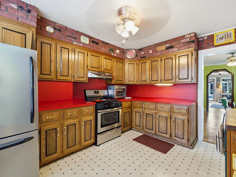 6906 66th Pl — Photo 9