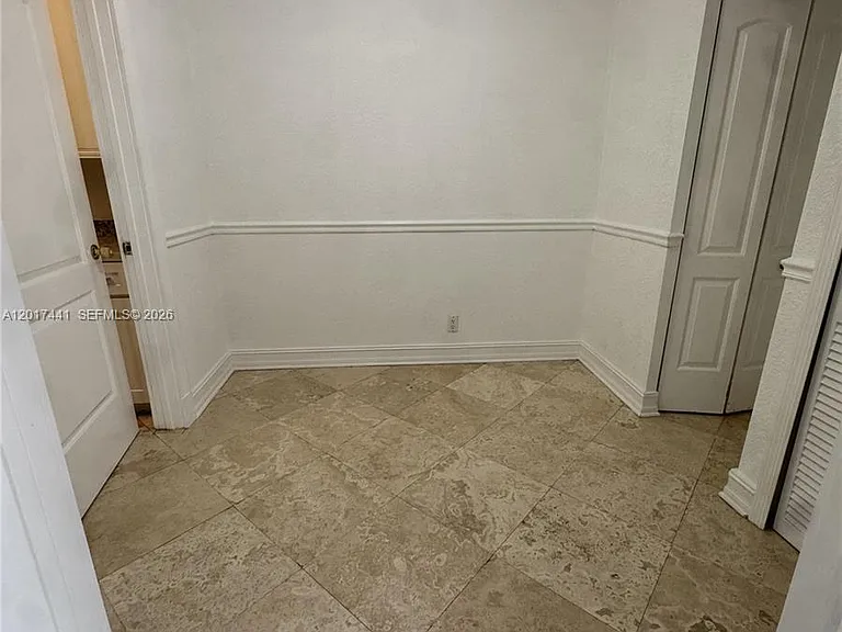 1407 NE 56th St #316 — Photo 4