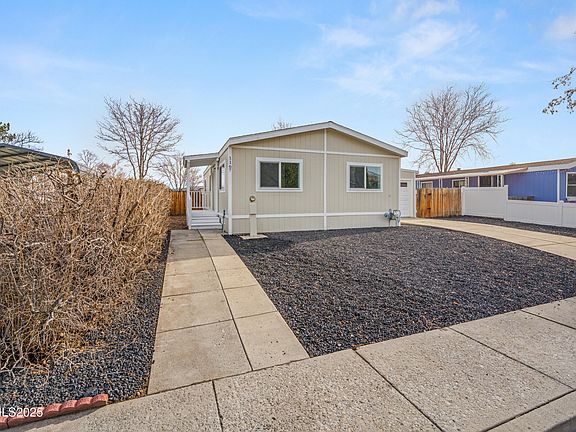 4th image of 1167 Fleetwood Ave