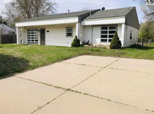 3309 N Plum St, Hutchinson, KS 67502
