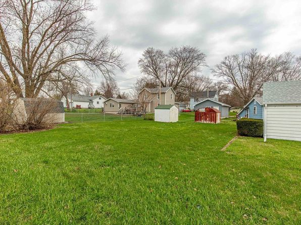 635 11th Street, Monroe, WI 53566