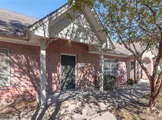 1702 Deacon Dr APT 105, College Station, TX 77845