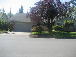 14730 NW Oakhills Dr, Beaverton, OR