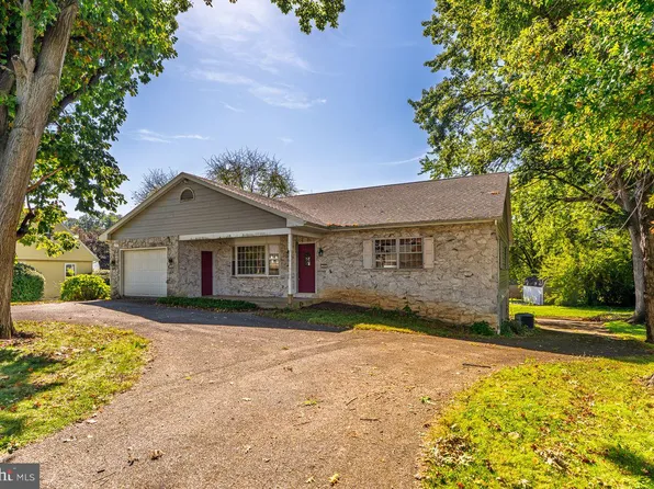 250 Froelich Ave, Mountville, PA 17554