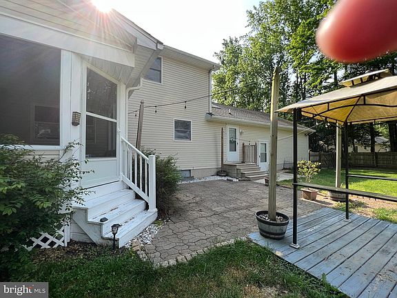 3rd image of 21 Falcon Crest Dr