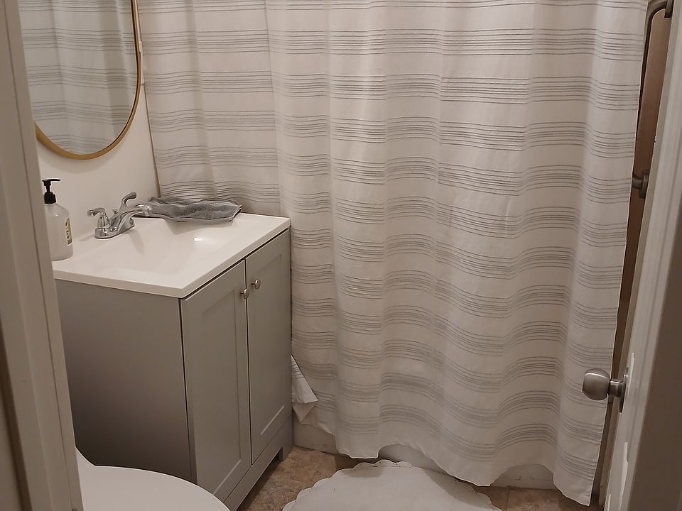 1st image of 5157 W 137th St
