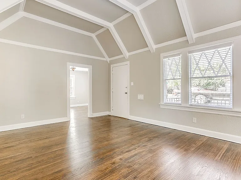 3257 Greene Ave #FULL — Photo 5