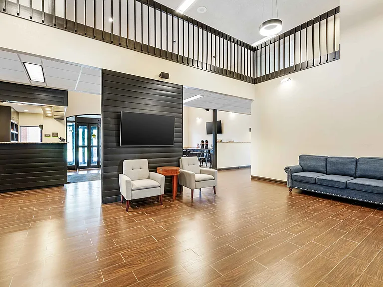 Lobby and Guest Check-in