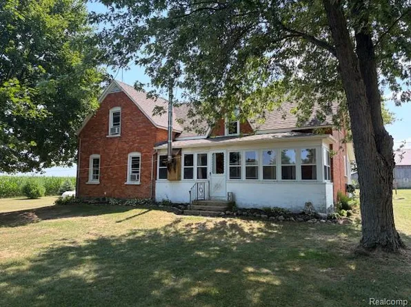 6220 Kaufman Rd, Port Hope, MI 48468