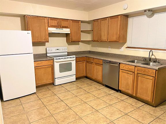 4th image of 3500 Tyson Pl NE APT A