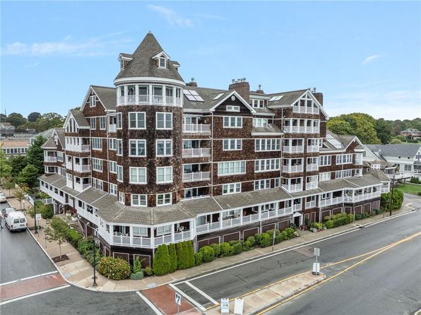 53 Conanicus Ave APT 3A