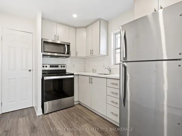 237 Church St, Saint Catharines, ON