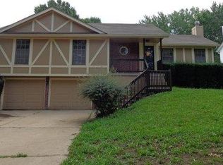 3916 SW 10th St, Blue Springs, MO 64015