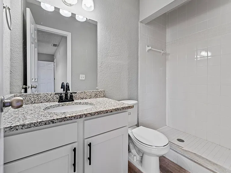 Sea Oats Apartments — Photo 12