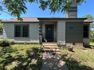 2320 Arrowhead Ct, Fort Worth, TX 76103