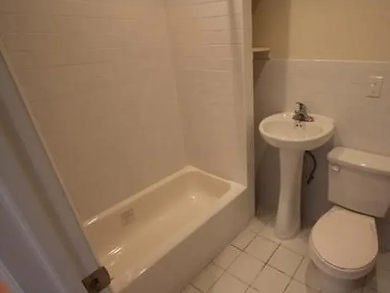 247 Wadsworth Ave #5L — Photo 8